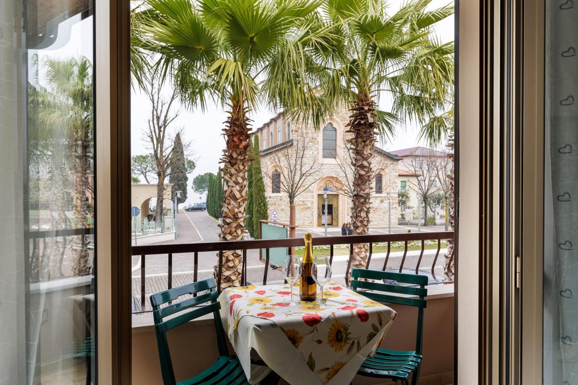 Sorridi Al Lago Sirmione Ngoại thất bức ảnh